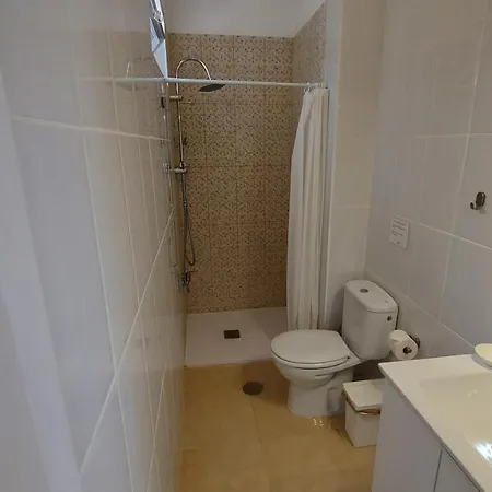 Δωμάτια σε οικογενειακή κατοικία Habitacion Con Vistas Al Mar
