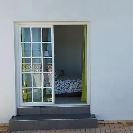 Habitacion Con Vistas Al Mar Δωμάτια σε οικογενειακή κατοικία *